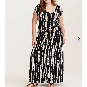 Torrid black and white maxi